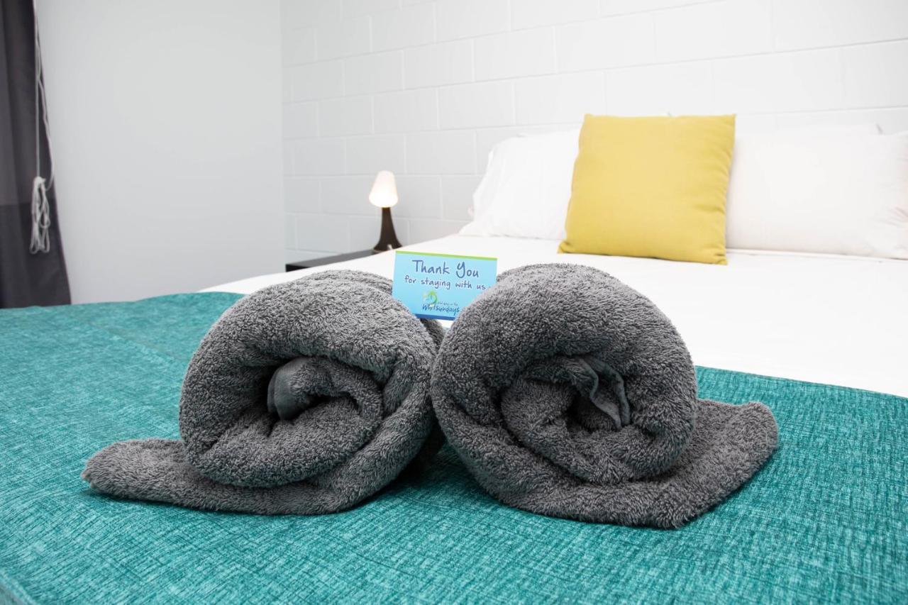 Airlie Sun & Sand Accommodation #6 Airlie Beach Exteriör bild