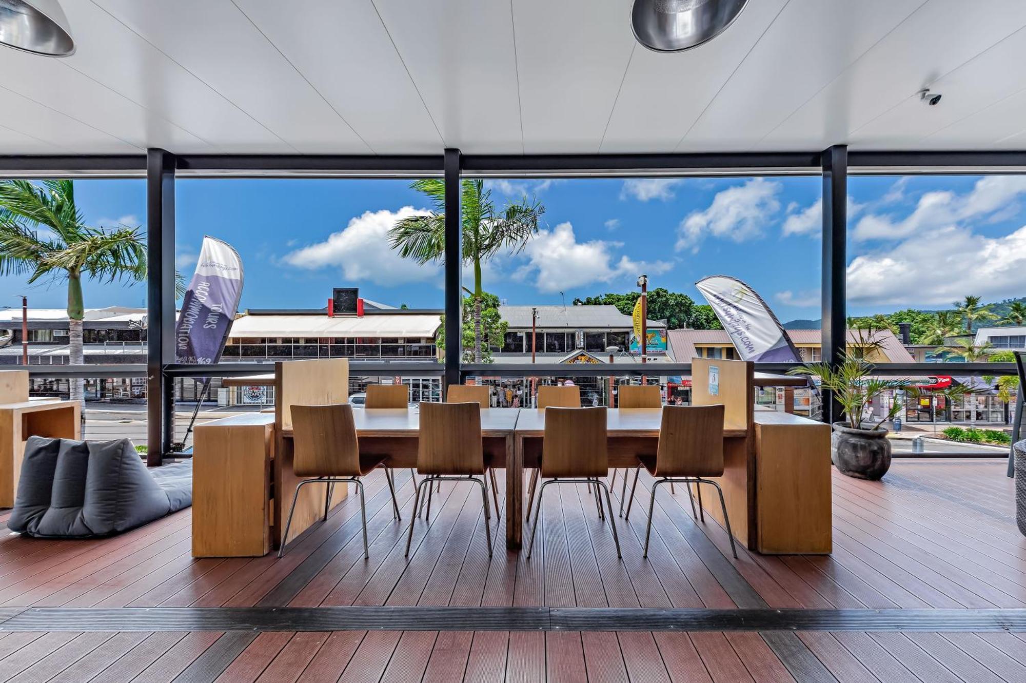 Airlie Sun & Sand Accommodation #6 Airlie Beach Exteriör bild